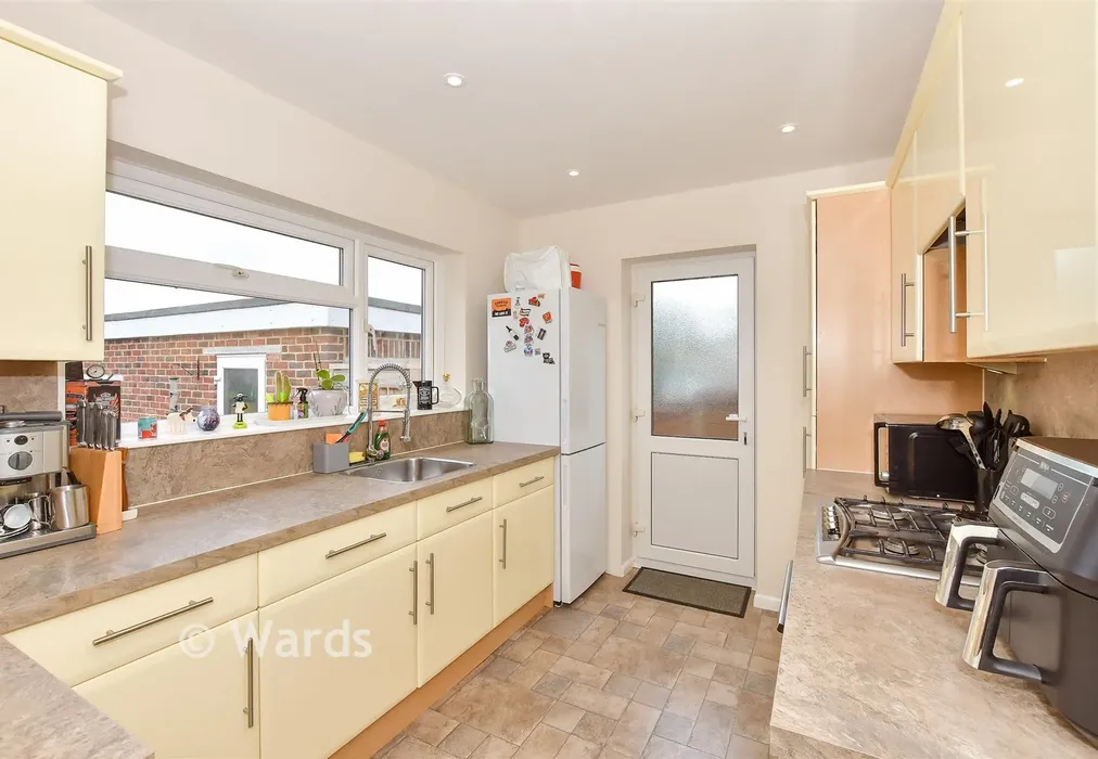 Kitchen - Willement Road, Faversham, Kent - Wards of Kent