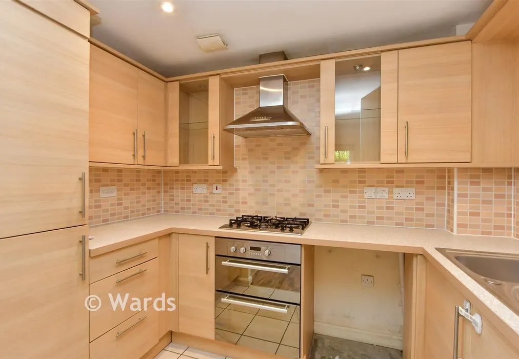 Kitchen - Mallow Road, Minster On Sea, Sheerness, Kent - Wards of Kent