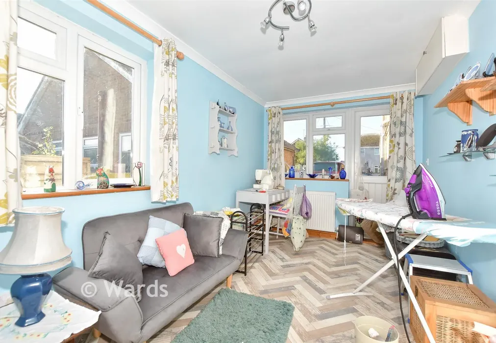 Bedroom 3 - Dunes Road, Greatstone, Kent - Wards of Kent