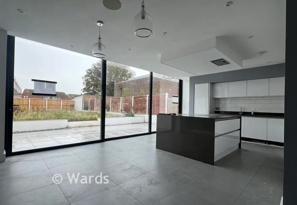 Kitchen - Gladstone Road, Broadstairs, Kent - Wards of Kent
