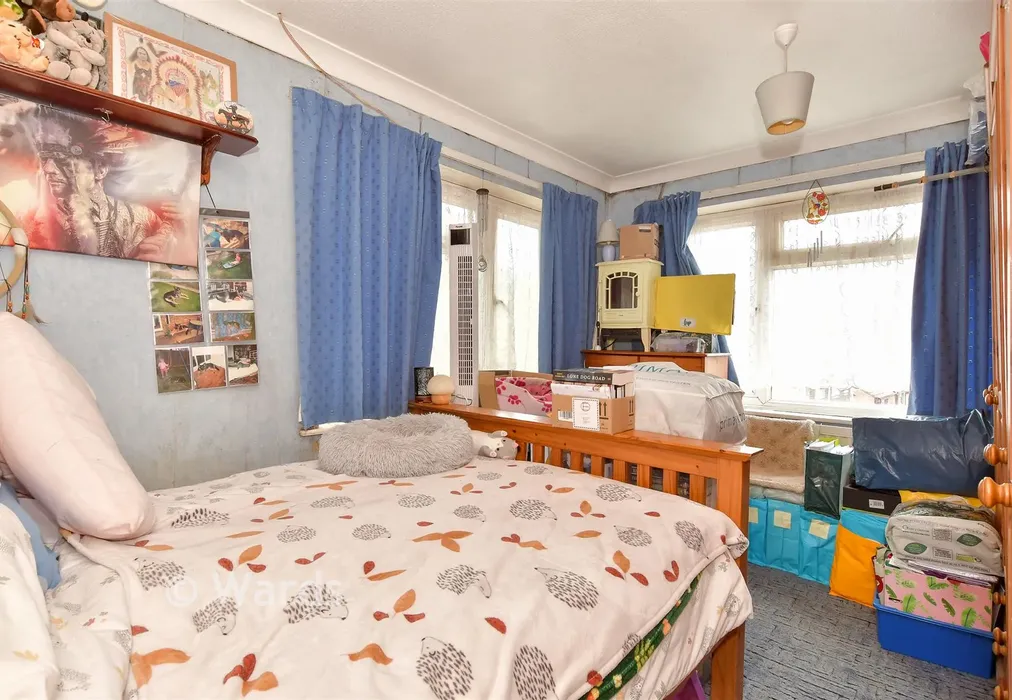 Bedroom 2 - Sundridge Drive, Walderslade, Chatham, Kent - Wards of Kent