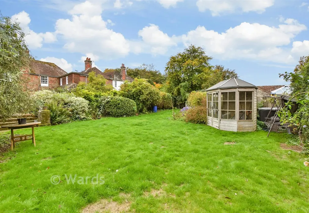Rear Garden - Otterpool Lane, Lympne, Hythe, Kent - Wards of Kent