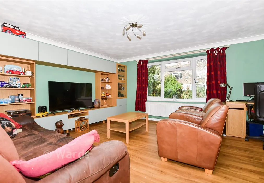 Lounge - Chapman Way, East Malling, West Malling, Kent - Wards of Kent