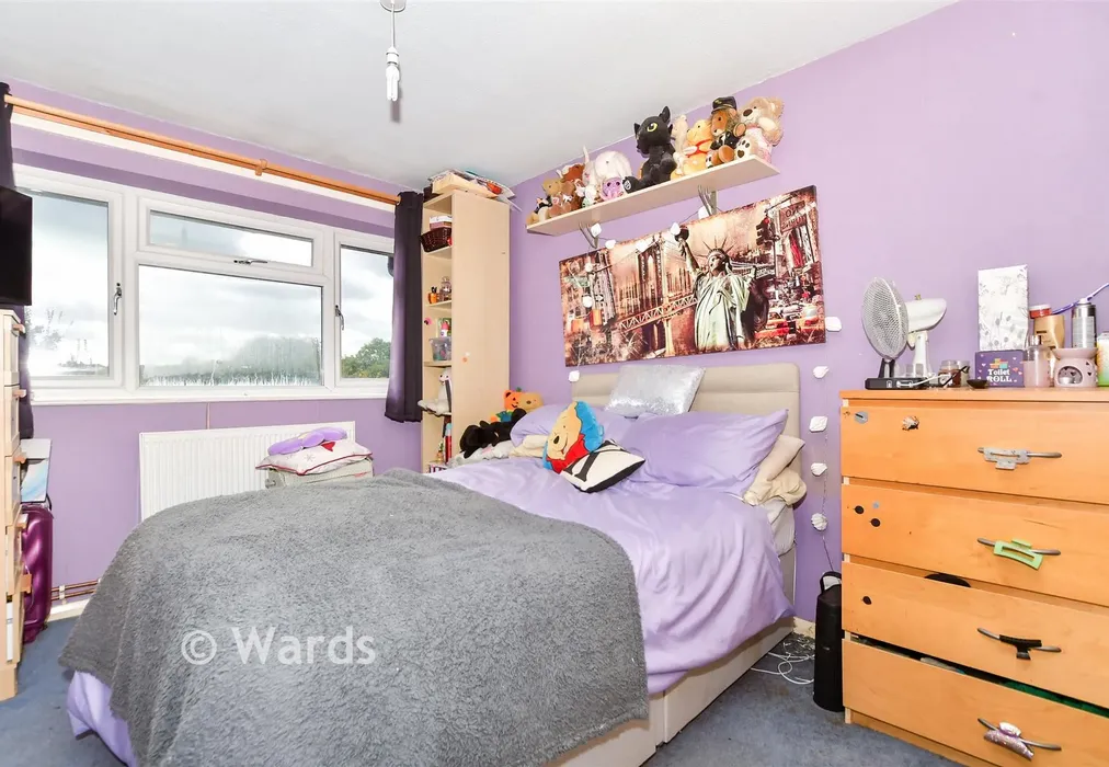 Bedroom 2 - Chapman Way, East Malling, West Malling, Kent - Wards of Kent