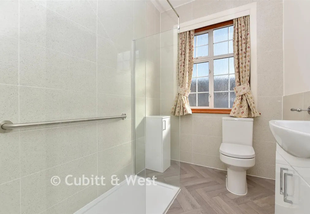 Shower Room - Northampton Road, Croydon, Surrey - Wards of Kent