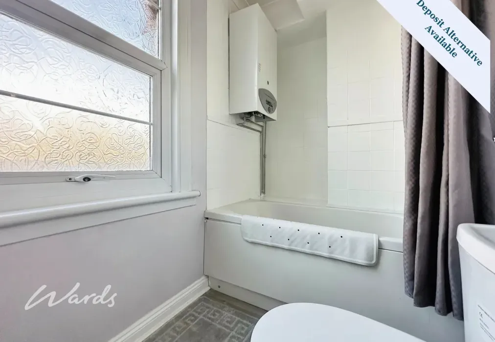 Bathroom - Bower Place Maidstone ME16 - Wards of Kent