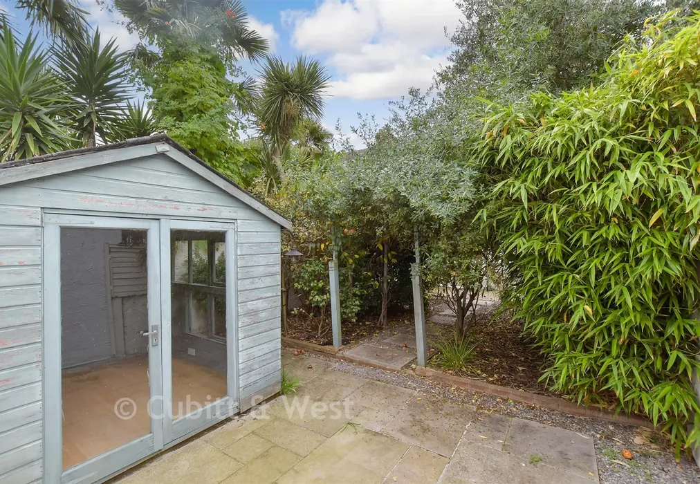 Rear Garden - Baffins Road, Copnor, Portsmouth, Hampshire - Wards of Kent