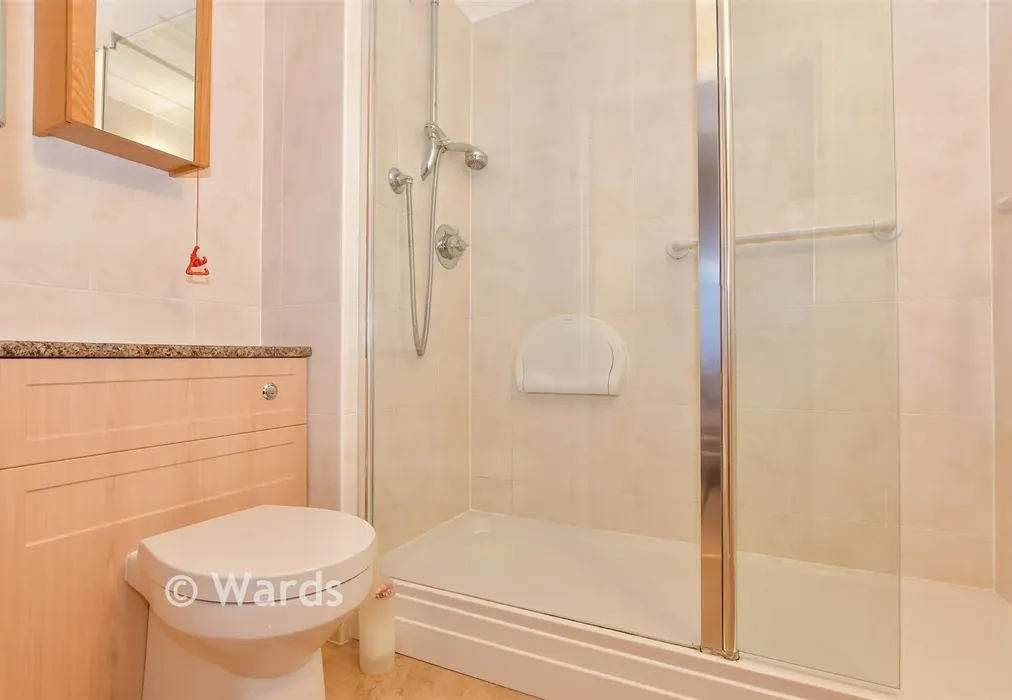 Shower Room - Waterloo Road, Tonbridge, Kent - Wards of Kent