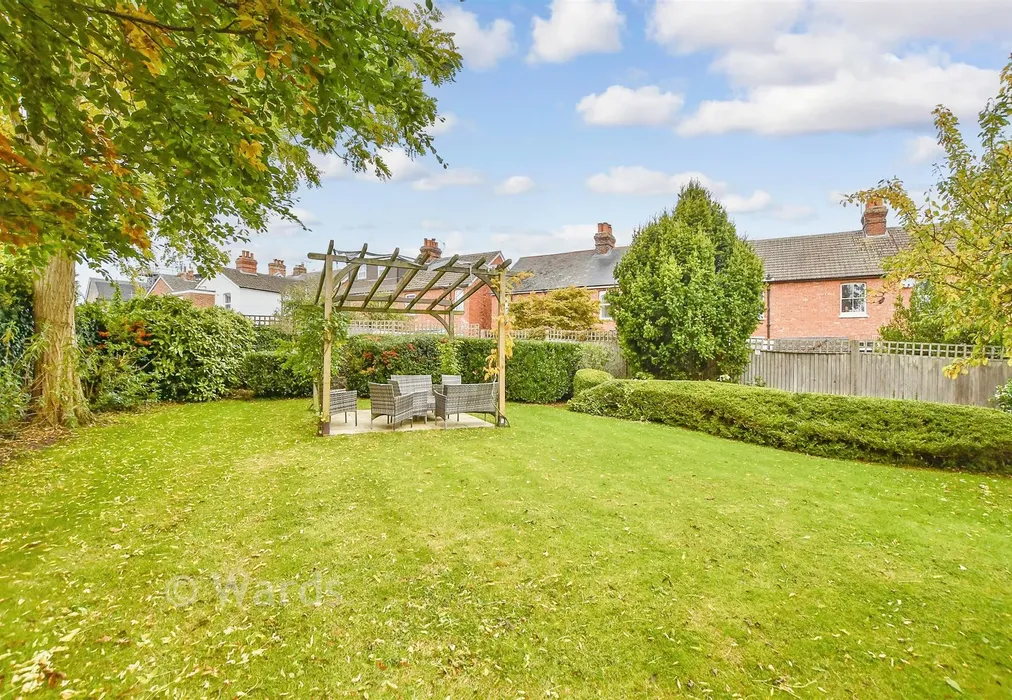 Communal Gardens - Waterloo Road, Tonbridge, Kent - Wards of Kent