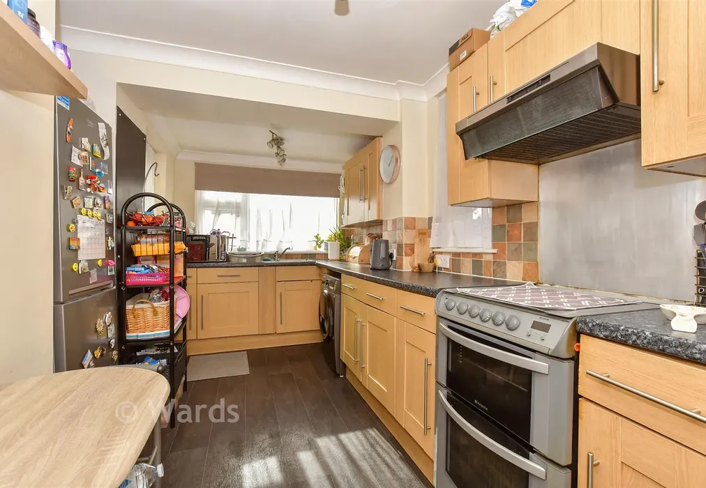 Kitchen - Joyes Road, Folkestone, Kent - Wards of Kent