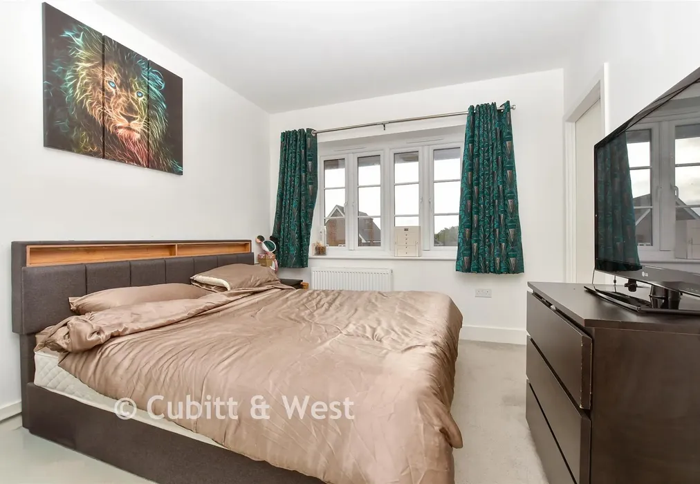 Bedroom 1 - Dover Road, Tadworth, Surrey - Wards of Kent