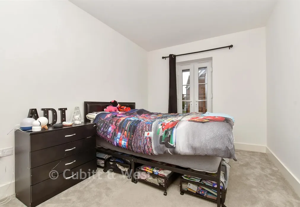Bedroom 2 - Dover Road, Tadworth, Surrey - Wards of Kent