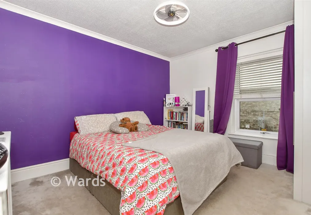 Bedroom 1 - Lower Boxley Road, Maidstone, Kent - Wards of Kent