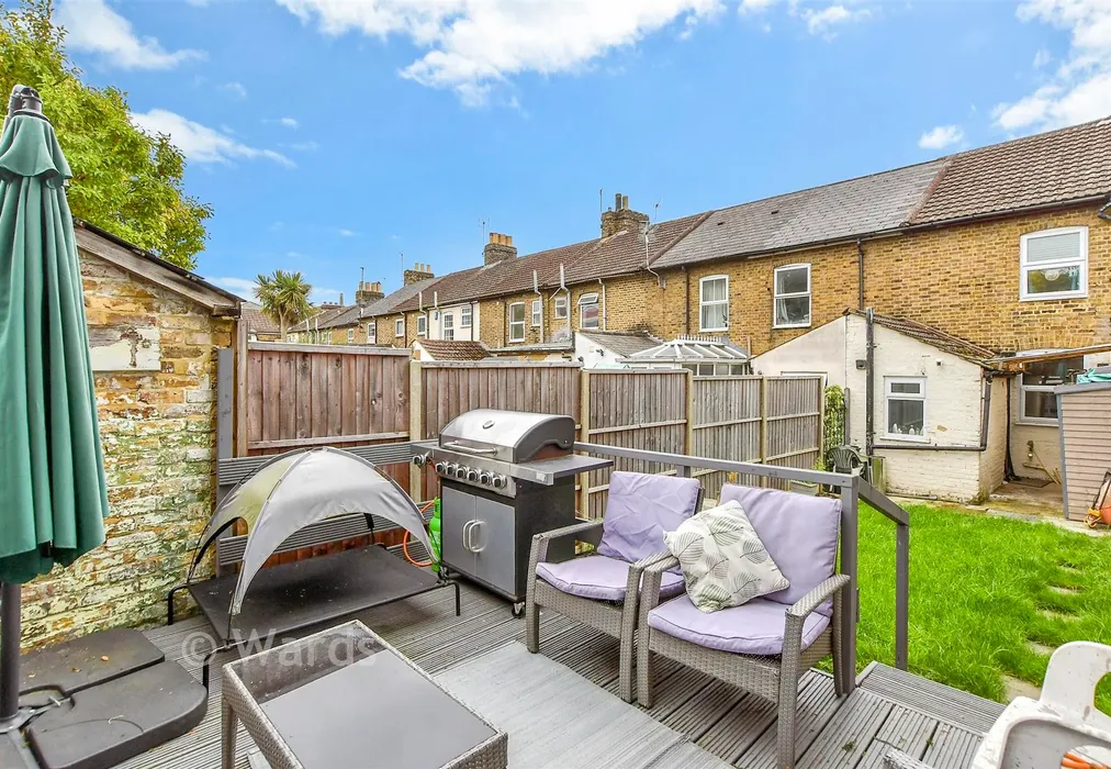 Rear Garden - Lower Boxley Road, Maidstone, Kent - Wards of Kent