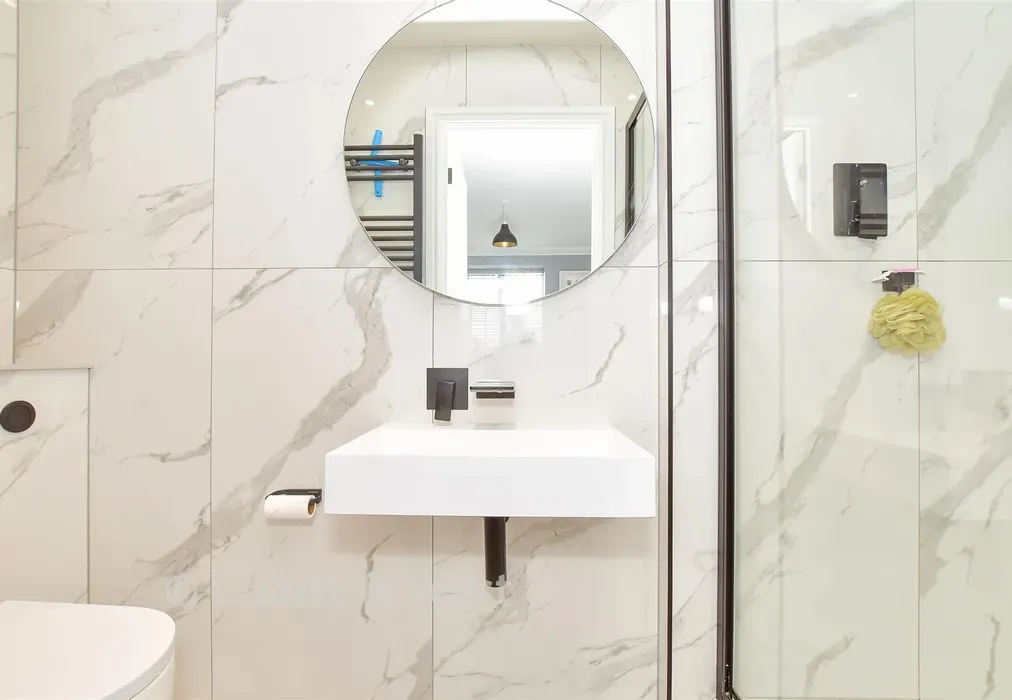 En-Suite Shower Room - The Darlingtons, Rustington, West Sussex - Wards of Kent