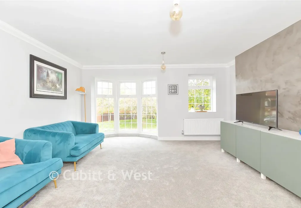 Lounge - The Darlingtons, Rustington, West Sussex - Wards of Kent