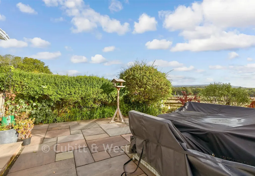 Rear Garden - Larkfield, Ewhurst, Cranleigh, Surrey - Wards of Kent