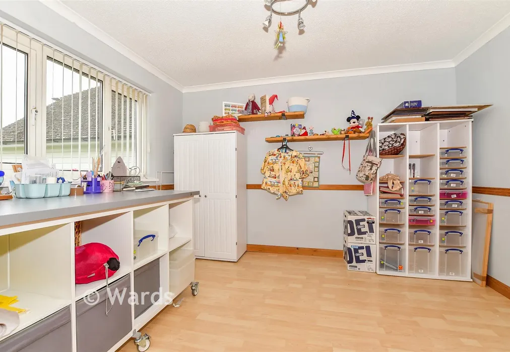 Family Room - Painesfield Close, Burmarsh, Romney Marsh, Kent - Wards of Kent