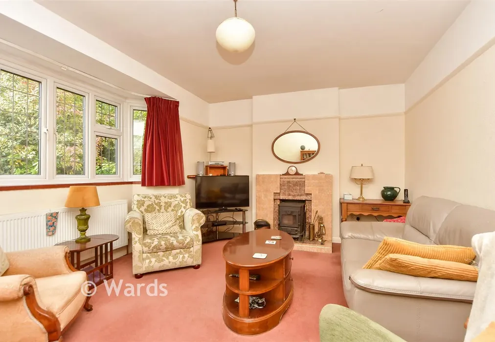Lounge - High Street, Eynsford, Kent - Wards of Kent