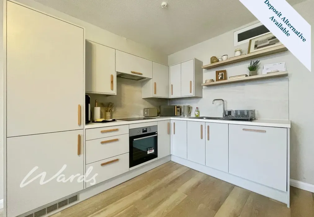 12c3be40-IMG_1721 - High Street Herne Bay CT6 - Wards of Kent