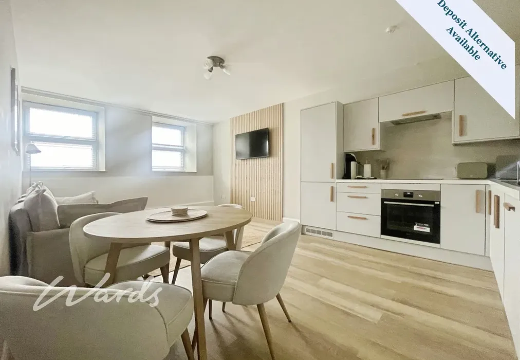 22a2f32b-IMG_1725 - High Street Herne Bay CT6 - Wards of Kent