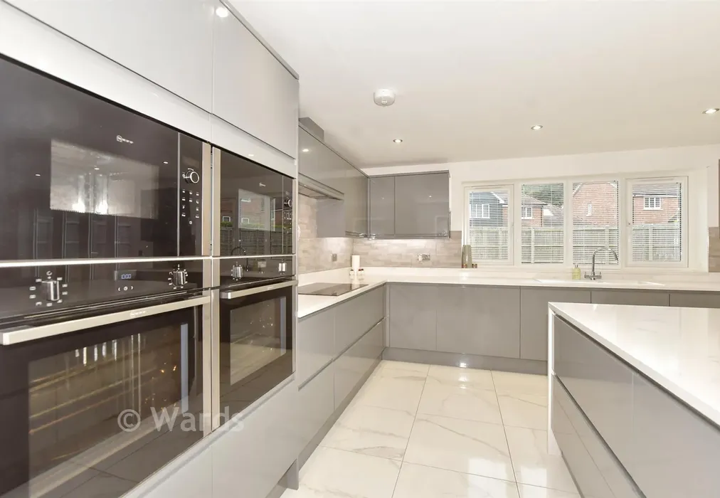 Kitchen/Breakfast/Diner - Lower Road, Temple Ewell, Dover, Kent - Wards of Kent