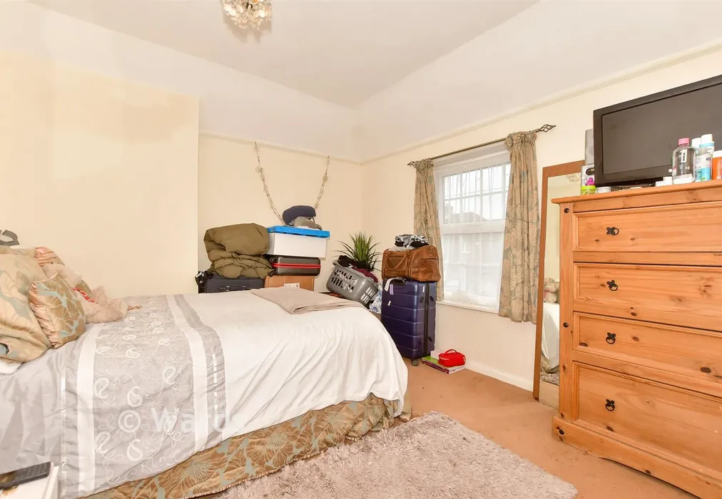 Bedroom 2 - Chaucer Road, Elvington, Dover, Kent - Wards of Kent