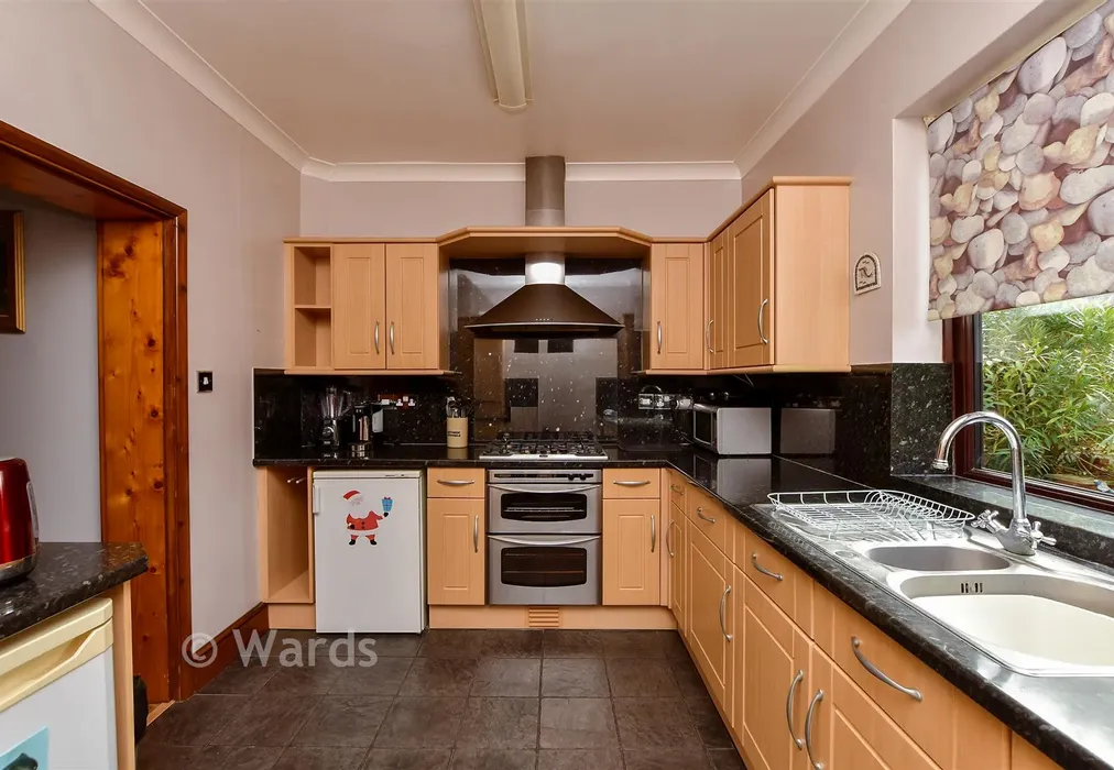 Kitchen - Epple Bay Road, Birchington, Kent - Wards of Kent