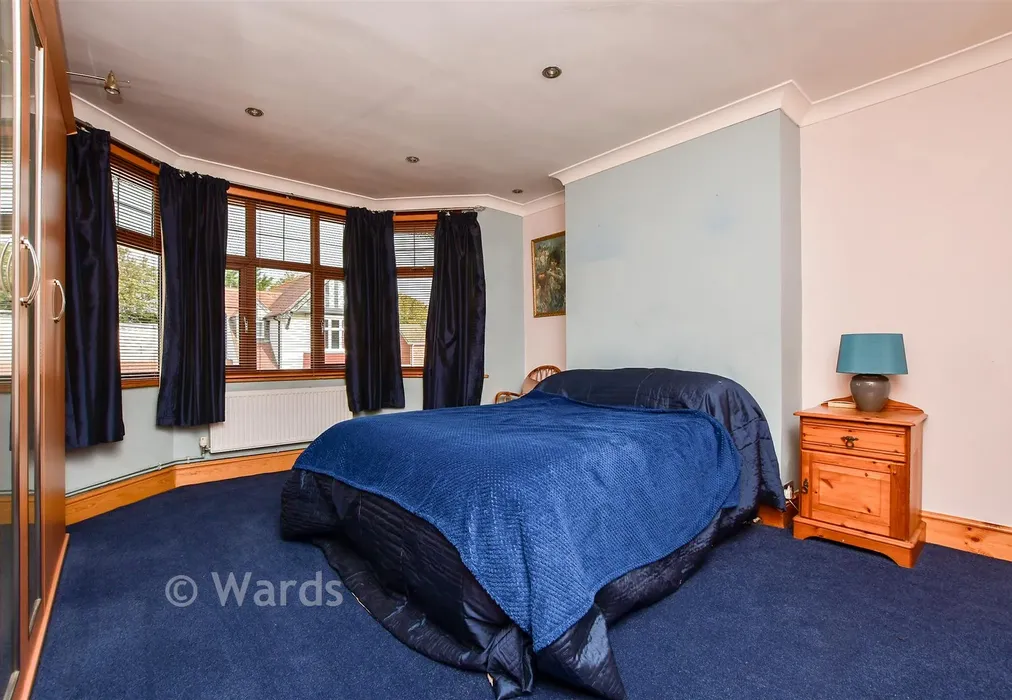 Bedroom 1 - Epple Bay Road, Birchington, Kent - Wards of Kent