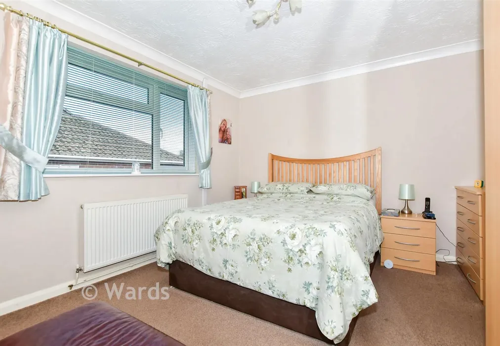 Bedroom 1 - Fauchons Close, Bearsted, Maidstone, Kent - Wards of Kent
