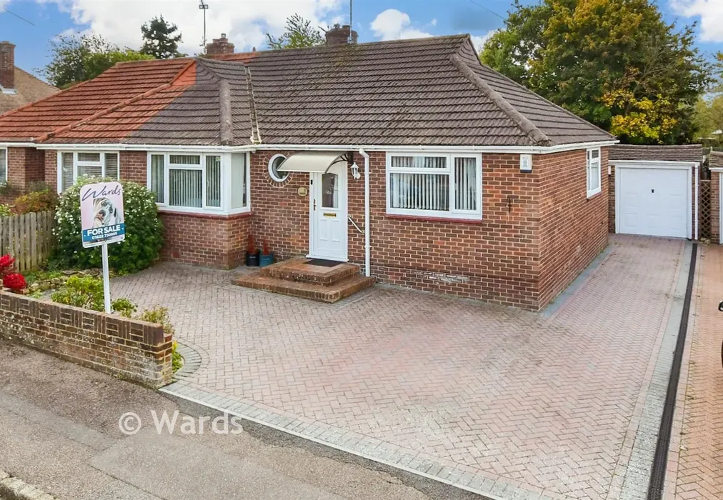 External (Web) 1 - Fauchons Close, Bearsted, Maidstone, Kent - Wards of Kent