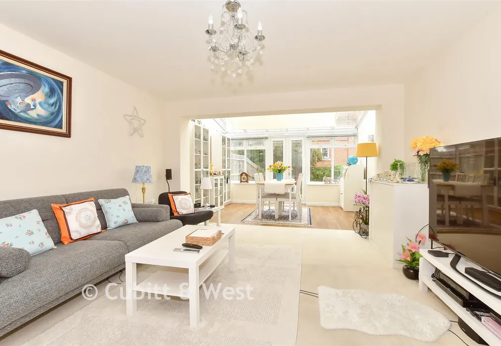 Lounge/Dining Room - Cedar Avenue, Haywards Heath, West Sussex - Wards of Kent