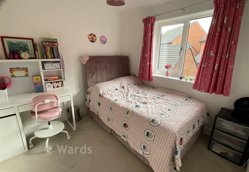 Bedroom 4 - Paddock Close, Kingsnorth, Ashford, Kent - Wards of Kent