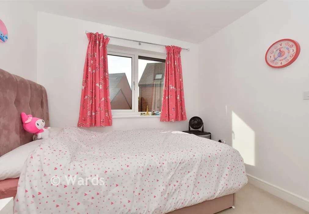 Bedroom 3 - Paddock Close, Kingsnorth, Ashford, Kent - Wards of Kent