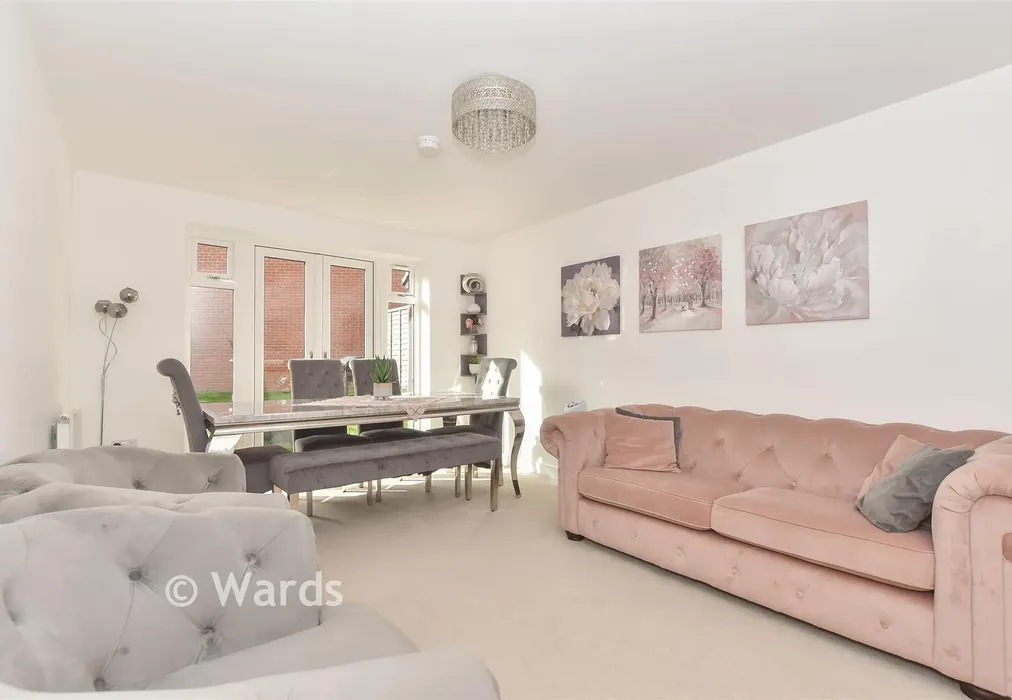 Lounge - Paddock Close, Kingsnorth, Ashford, Kent - Wards of Kent