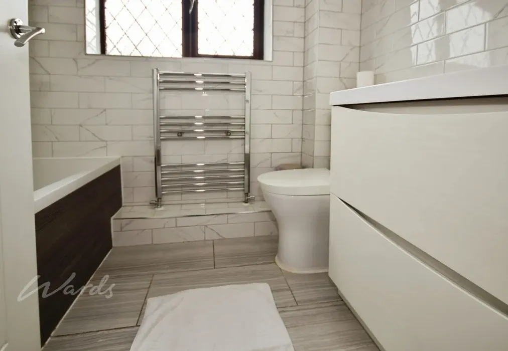 everglades bathroom - The Everglades Hempstead ME7 - Wards of Kent