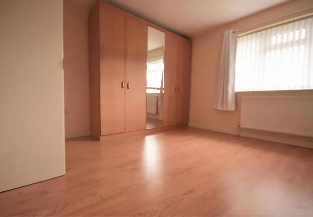 Bedroom 1 - Lee Walk, Basildon, SS16 - Wards of Kent