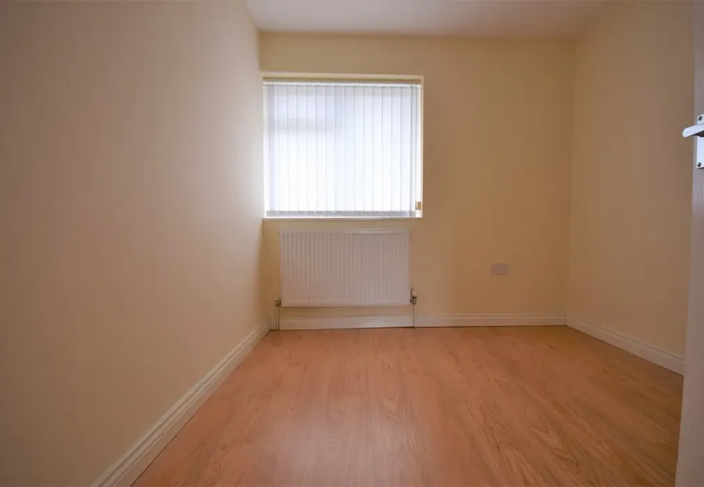 Bedroom 3 - Lee Walk, Basildon, SS16 - Wards of Kent