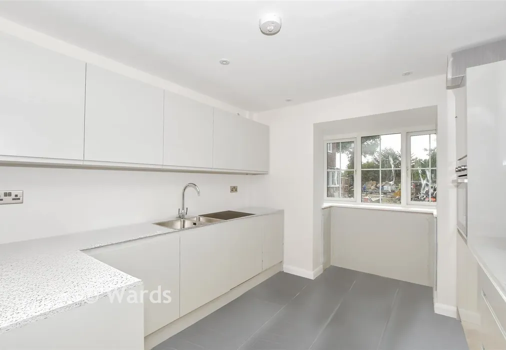 Kitchen - Dynamo Close, Headcorn, Ashford, Kent - Wards of Kent