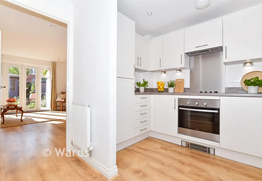 Hallway - Hadaway Road, Maidstone, Kent - Wards of Kent