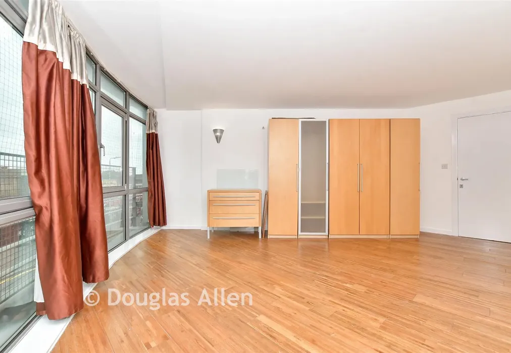 Bedroom 1 - Longbridge Road, Barking, Essex - Wards of Kent