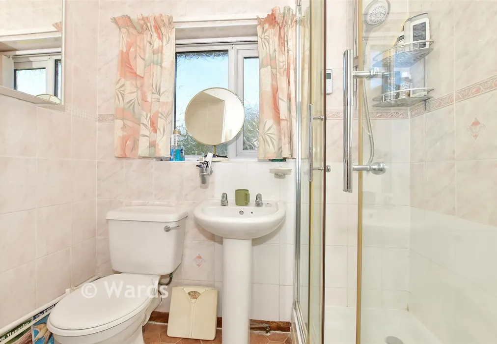 Shower Room - Union Road, Bridge, Canterbury, Kent - Wards of Kent