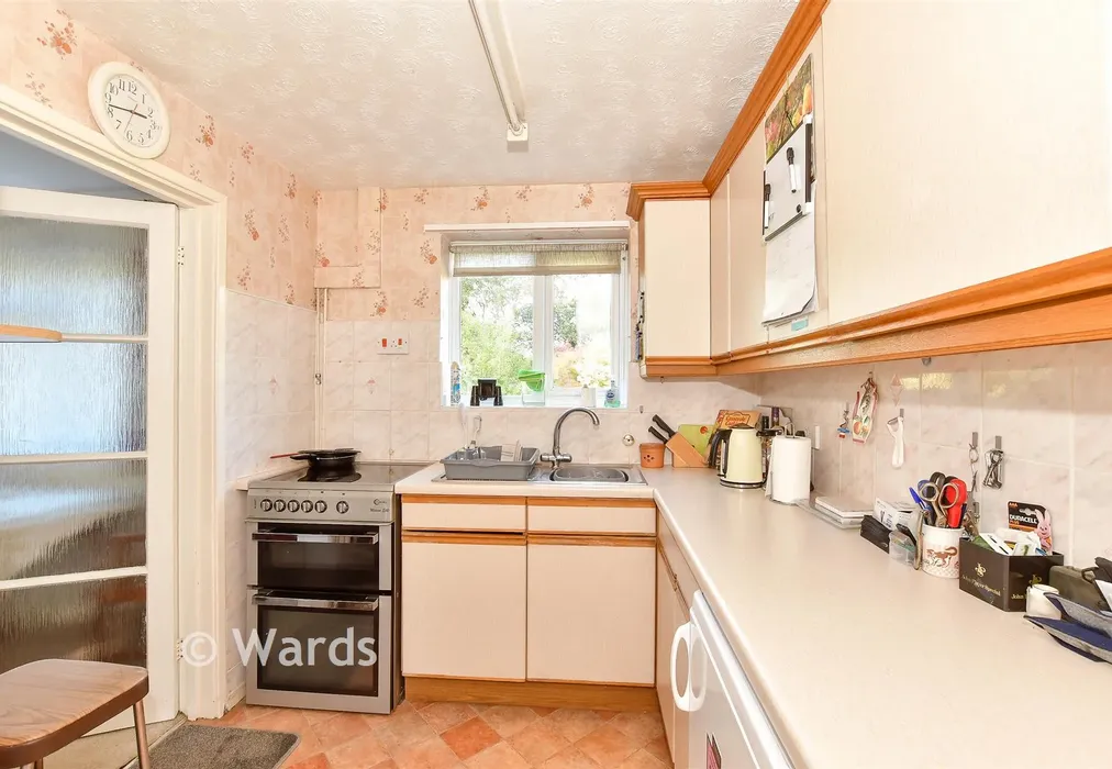 Kitchen - Union Road, Bridge, Canterbury, Kent - Wards of Kent