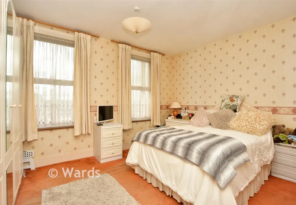Bedroom 1 - Montfort Road, Strood, Rochester, Kent - Wards of Kent