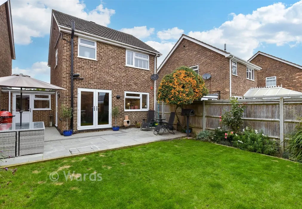 Rear Elevation - Weavers Close, Staplehurst, Kent - Wards of Kent