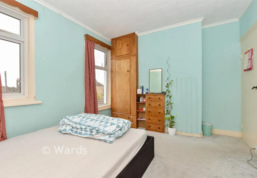 Bedroom 1 - Allen Street, Maidstone, Kent - Wards of Kent
