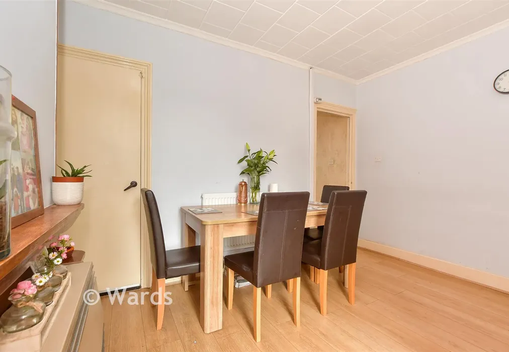 Dining Room - Allen Street, Maidstone, Kent - Wards of Kent