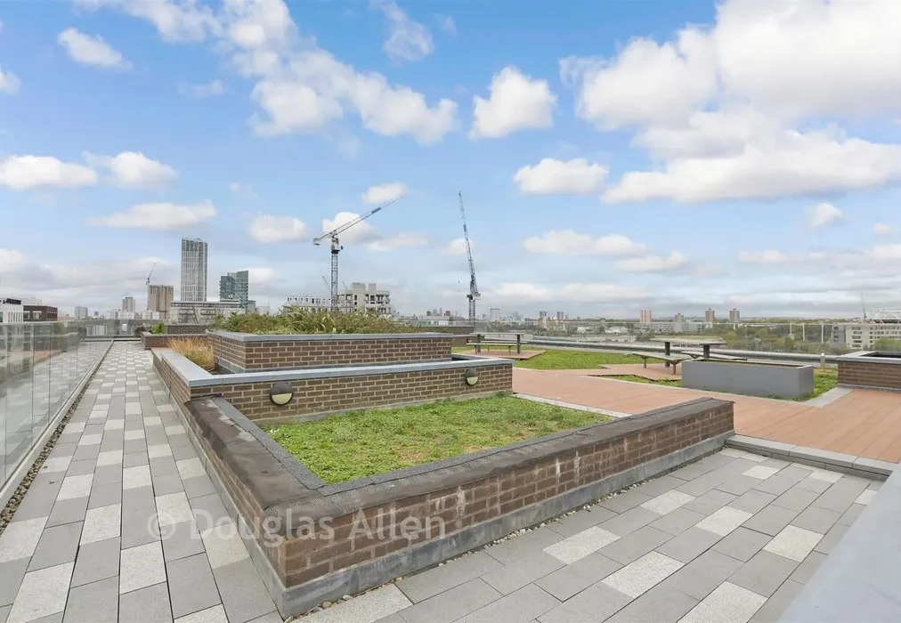 Balcony / Terrace - High Street, London - Wards of Kent