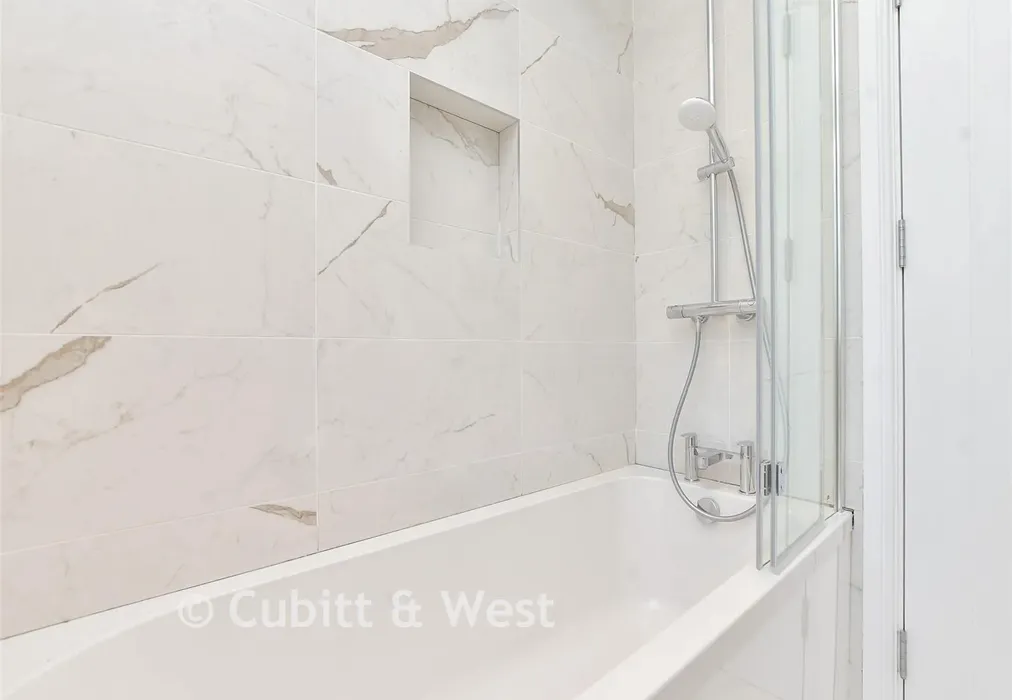 Bathroom - Dion Carshalton, Nightingale Road, Carshalton, Surrey - Wards of Kent
