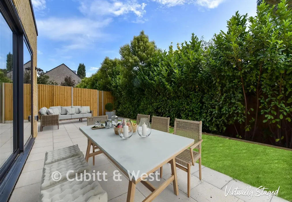 Garden Staged - Dion Carshalton, Nightingale Road, Carshalton, Surrey - Wards of Kent